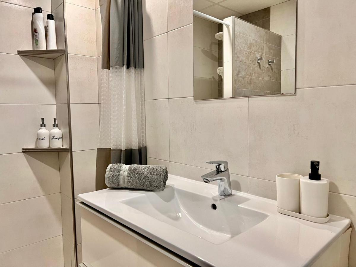 Albufereta Beach Studio By United Renters Alicante Ngoại thất bức ảnh